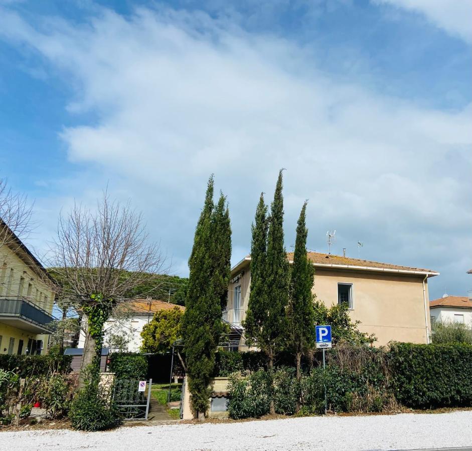 Appartamento Acquamarina Marina di Cecina Esterno foto